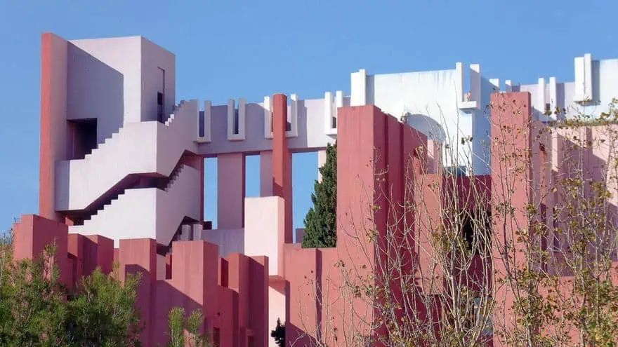 Ricardo Bofill - Muralla Roja - Arquitectos Valencia