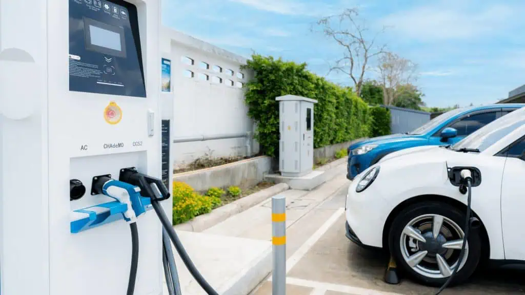 staciones de Carga para Vehículos Eléctricos en las Tendencias Modernas en Arquitectura Sostenible