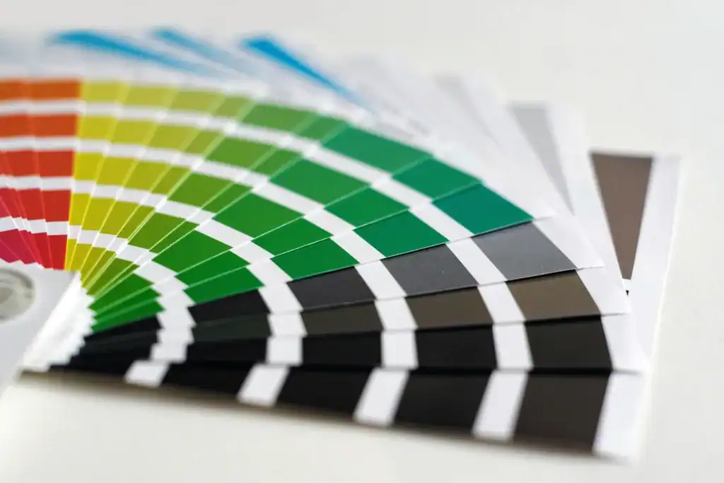 Muestras y acabados de materiales sostenibles para el post Materiales Sostenibles en Construcción 2026: Innovación Ecoló