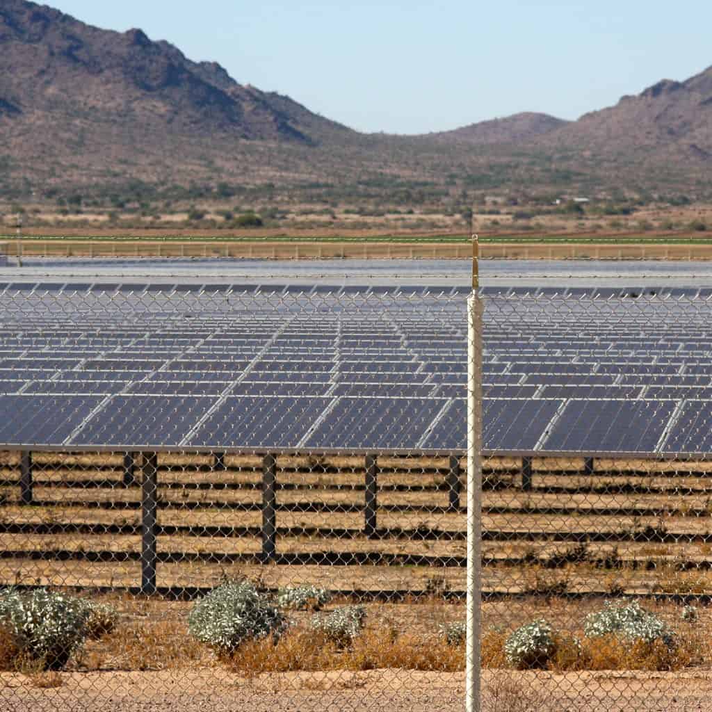 Parque fotovoltaico en entorno rural con implantacion a gran escala para el post Parques Fotovoltaicos en Zonas Rurales