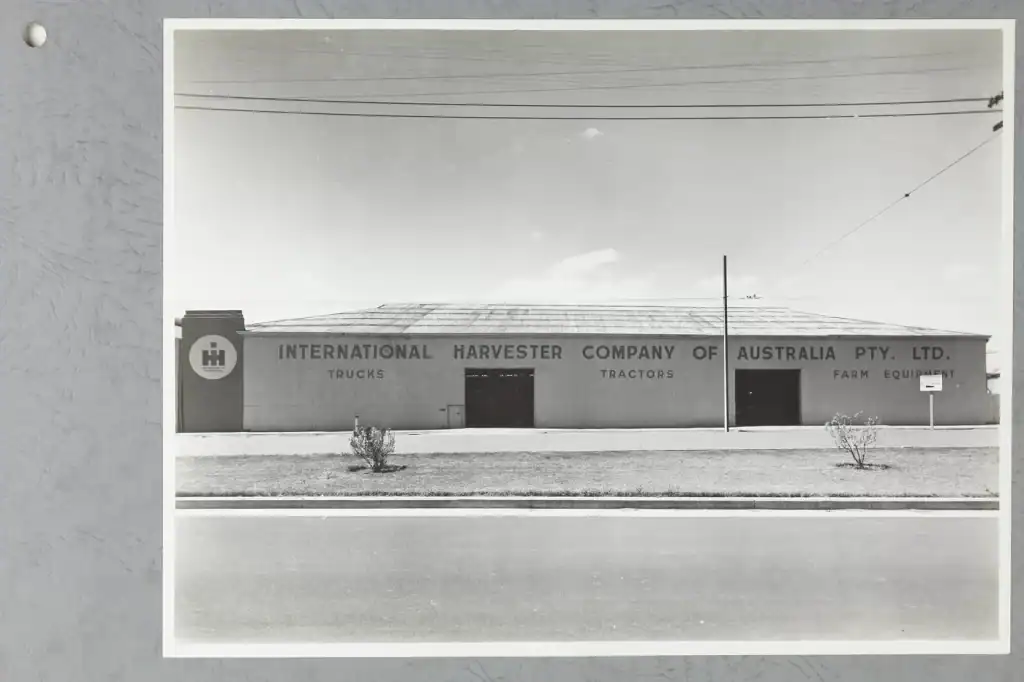 Edificio industrial eficiente orientado a mejorar la inversion para el post Proyectos de naves industriales eficientes p